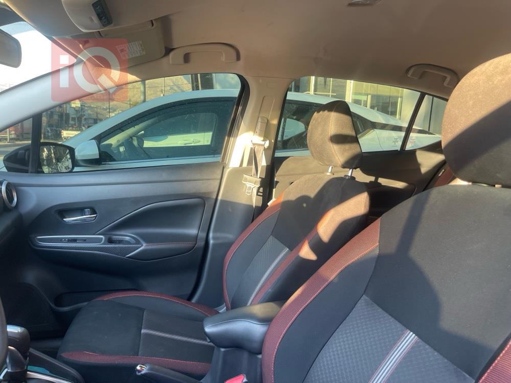 نیسان ڤێرسا